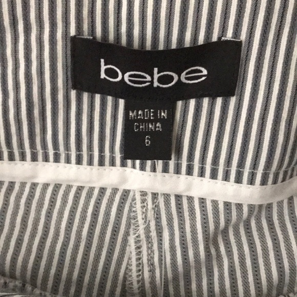 Blue and white striped jean shorts - Picture 3 of 4